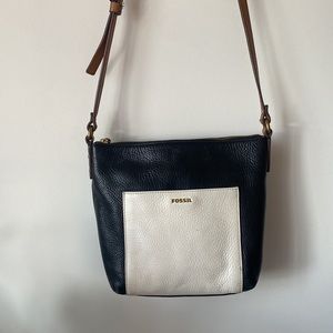 FOSSIL leather crossbody purse